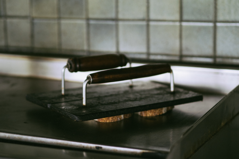 Chapa de Lanche Industrial: Como Escolher a Ideal para Seu Negócio Chapa de Lanche Industrial: Como Escolher a Ideal para Seu Negócio